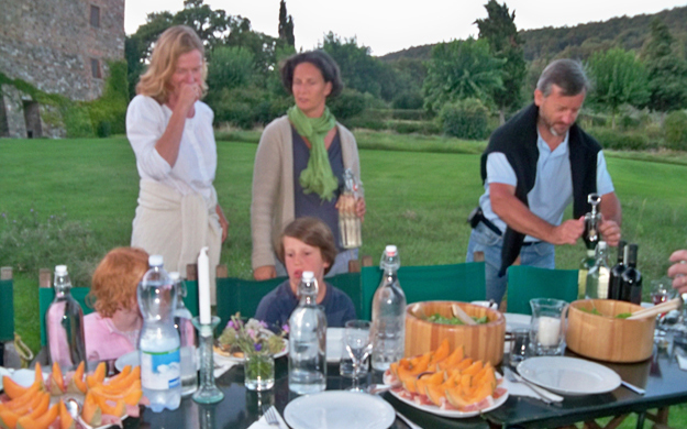 tuscany villa arrival dinner