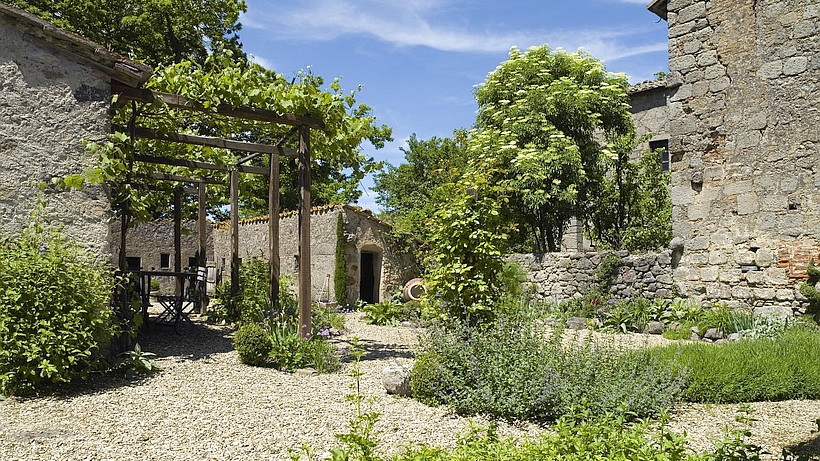 Casa Di Pietro 2 Br Holiday Cottage With Shared Pool In Tuscany